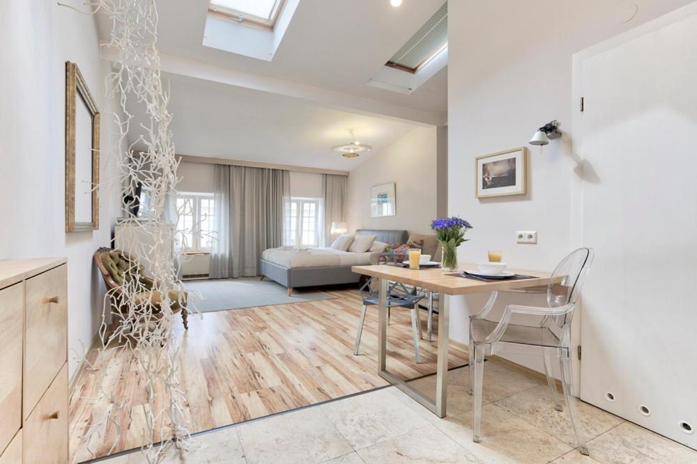 Tyzenhauz Apartments Old Town Красков Стая снимка