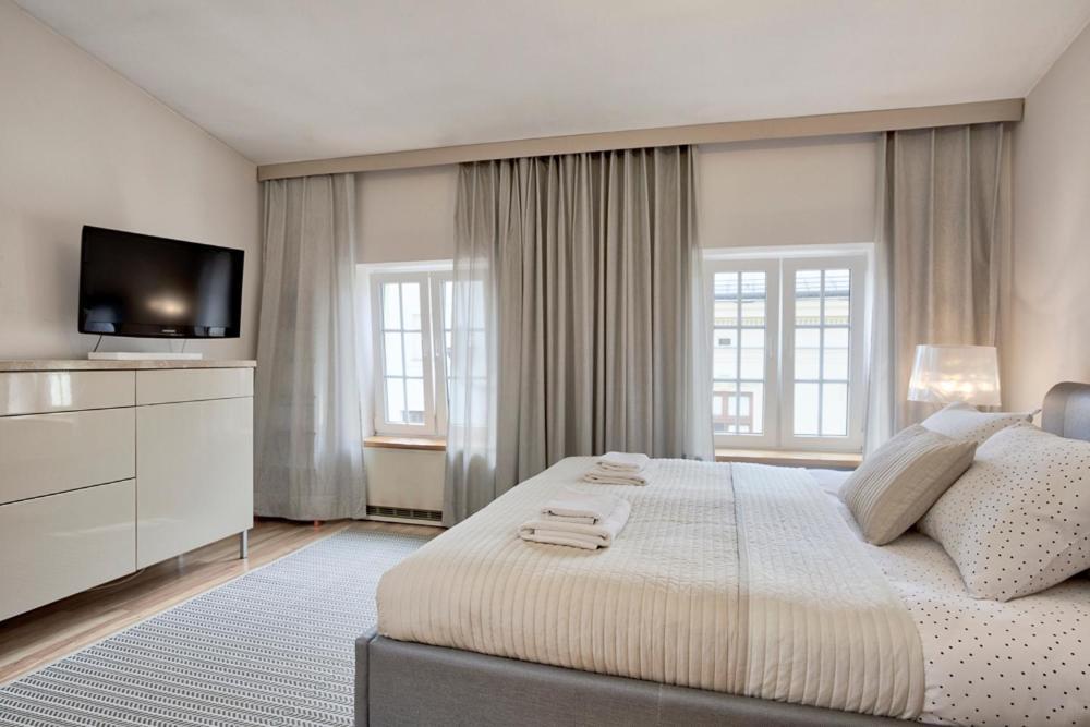 Tyzenhauz Apartments Old Town Красков Стая снимка