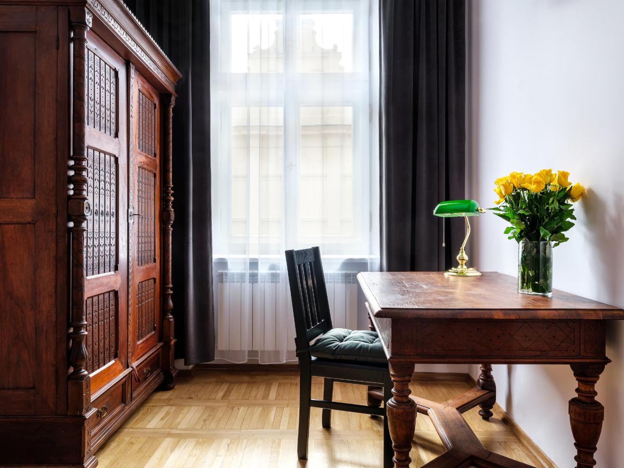 Tyzenhauz Apartments Old Town Красков Стая снимка