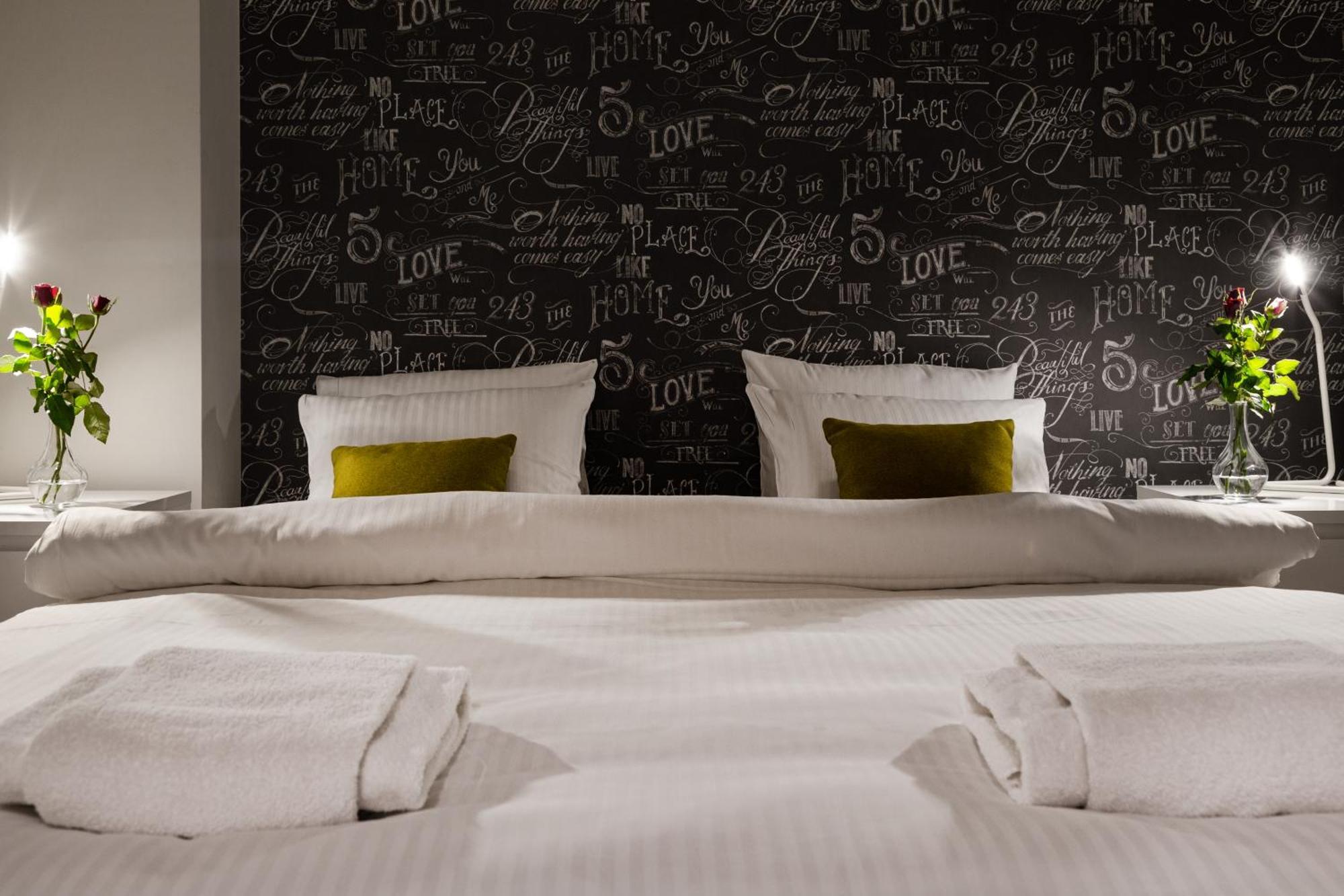 Tyzenhauz Apartments Old Town Красков Екстериор снимка