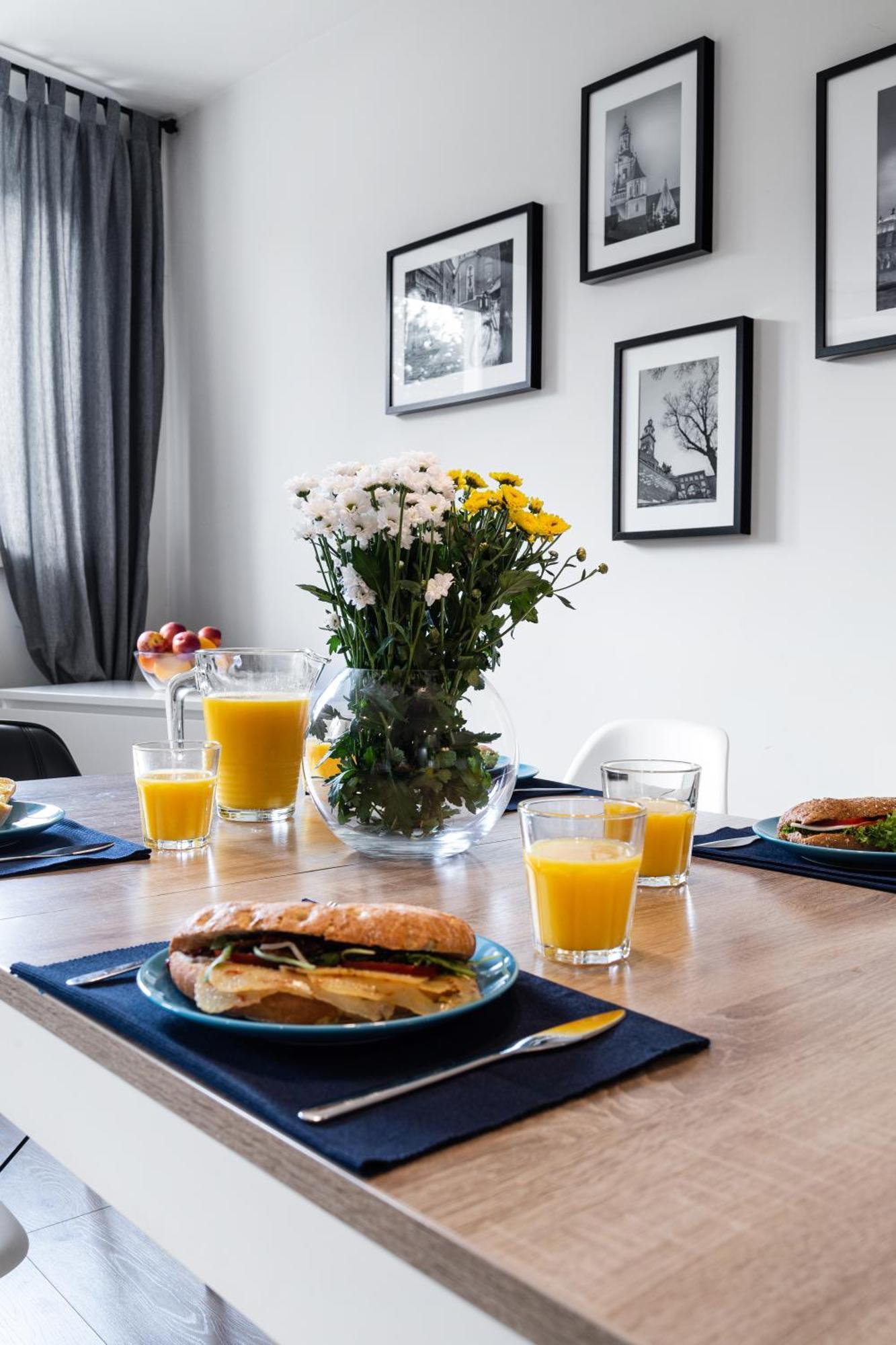 Tyzenhauz Apartments Old Town Красков Екстериор снимка