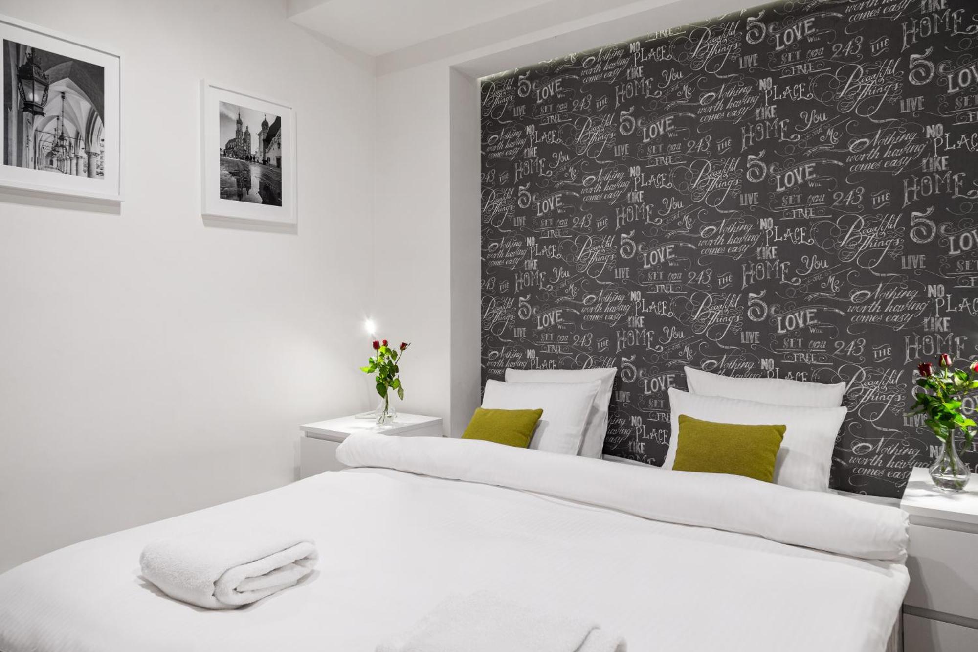 Tyzenhauz Apartments Old Town Красков Екстериор снимка